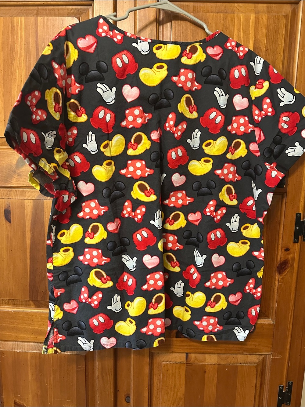 Disney Mickey Mouse Scrub top 2XL - Picture 5 of 5